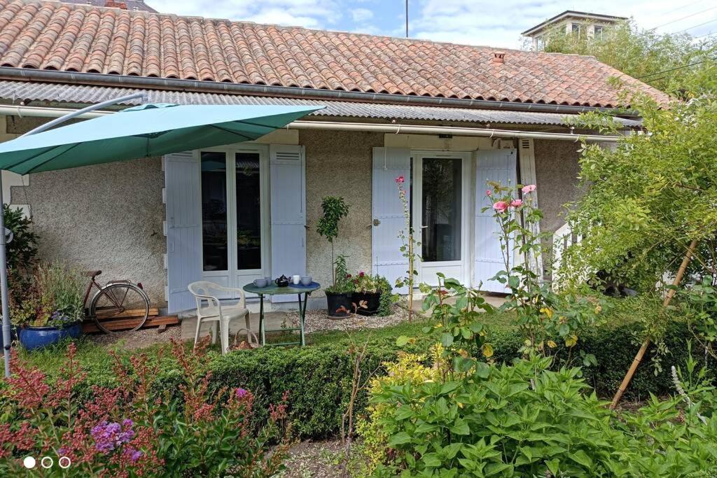 Un Paradis De Verdure En Plein Centre Ville Périgueux Exteriör bild